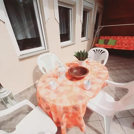 Jutta Vizkoezeli Nyaralo * Balatonboglár