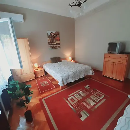 Jutta Vizkoezeli Nyaralo Apartment Balatonboglar